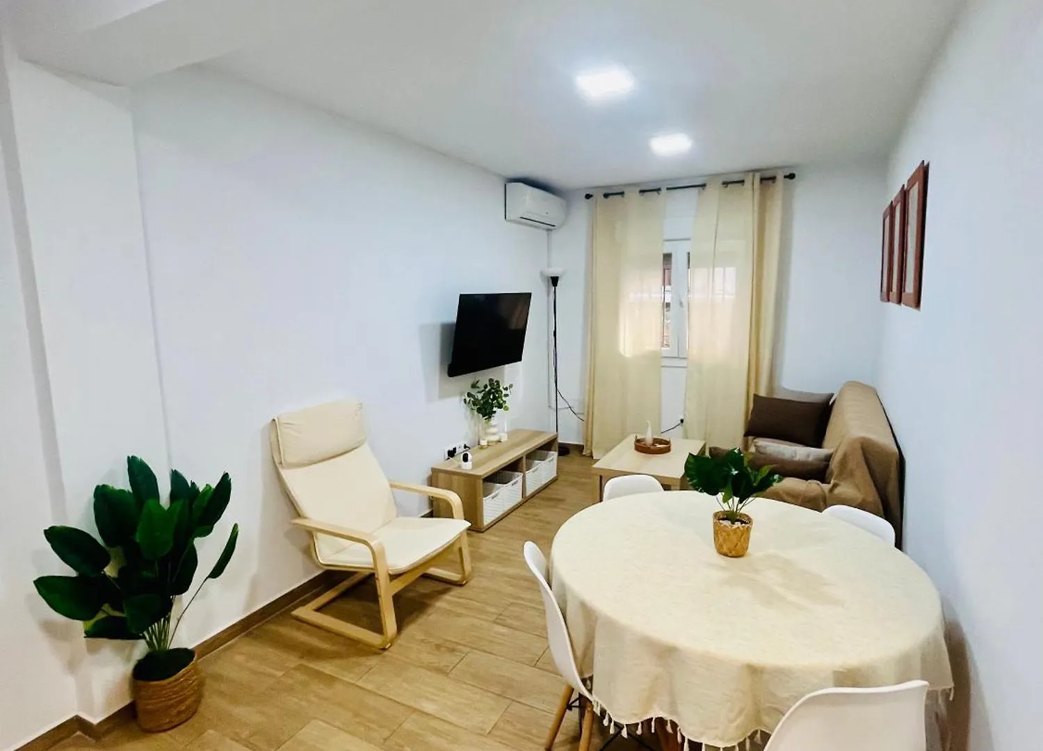 Adana Beach House Cadiz Spain